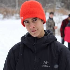 Meet your Posher, Manuel